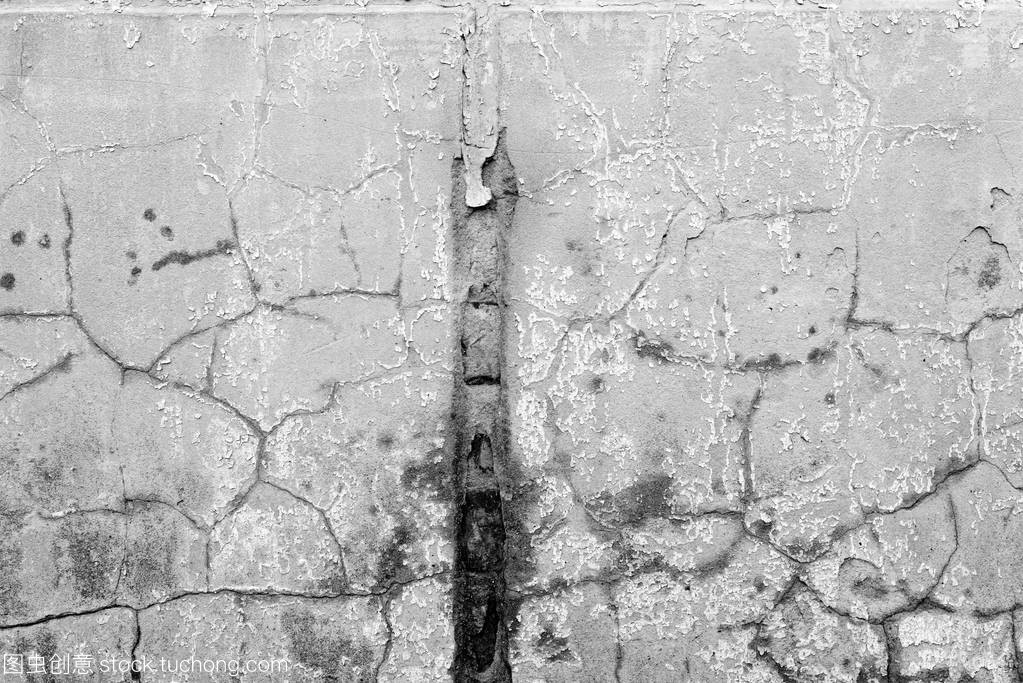 与磨擦和裂缝的墙壁片段