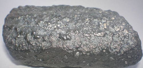 疯狂的陨石 天外来客砸出的人世乱相......